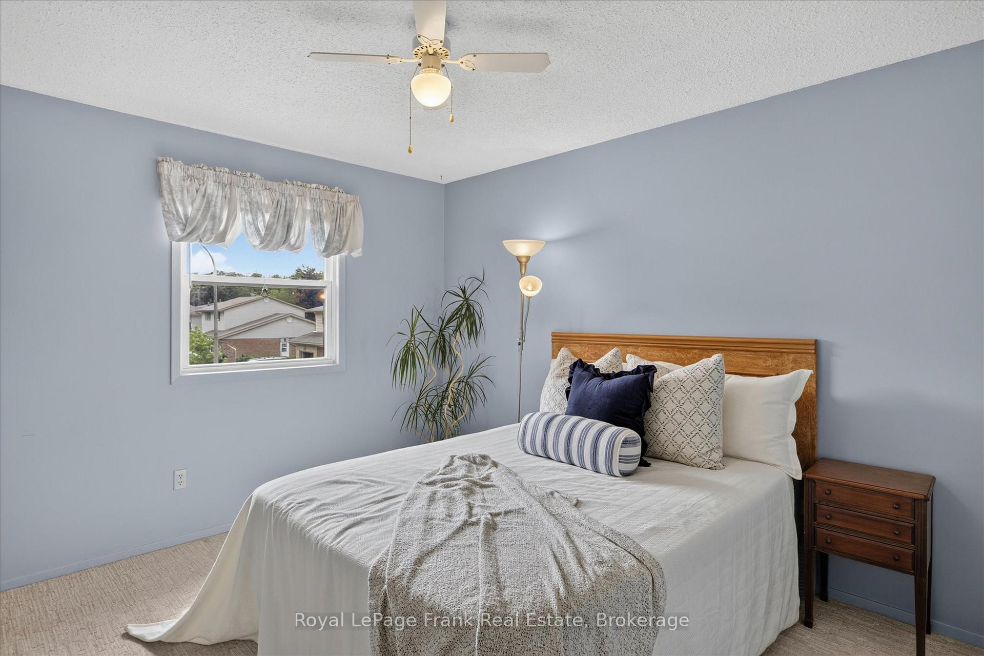 Photo 20 of 18 Redwood Court, Peterborough, Monaghan Ward 2 — HOMEH