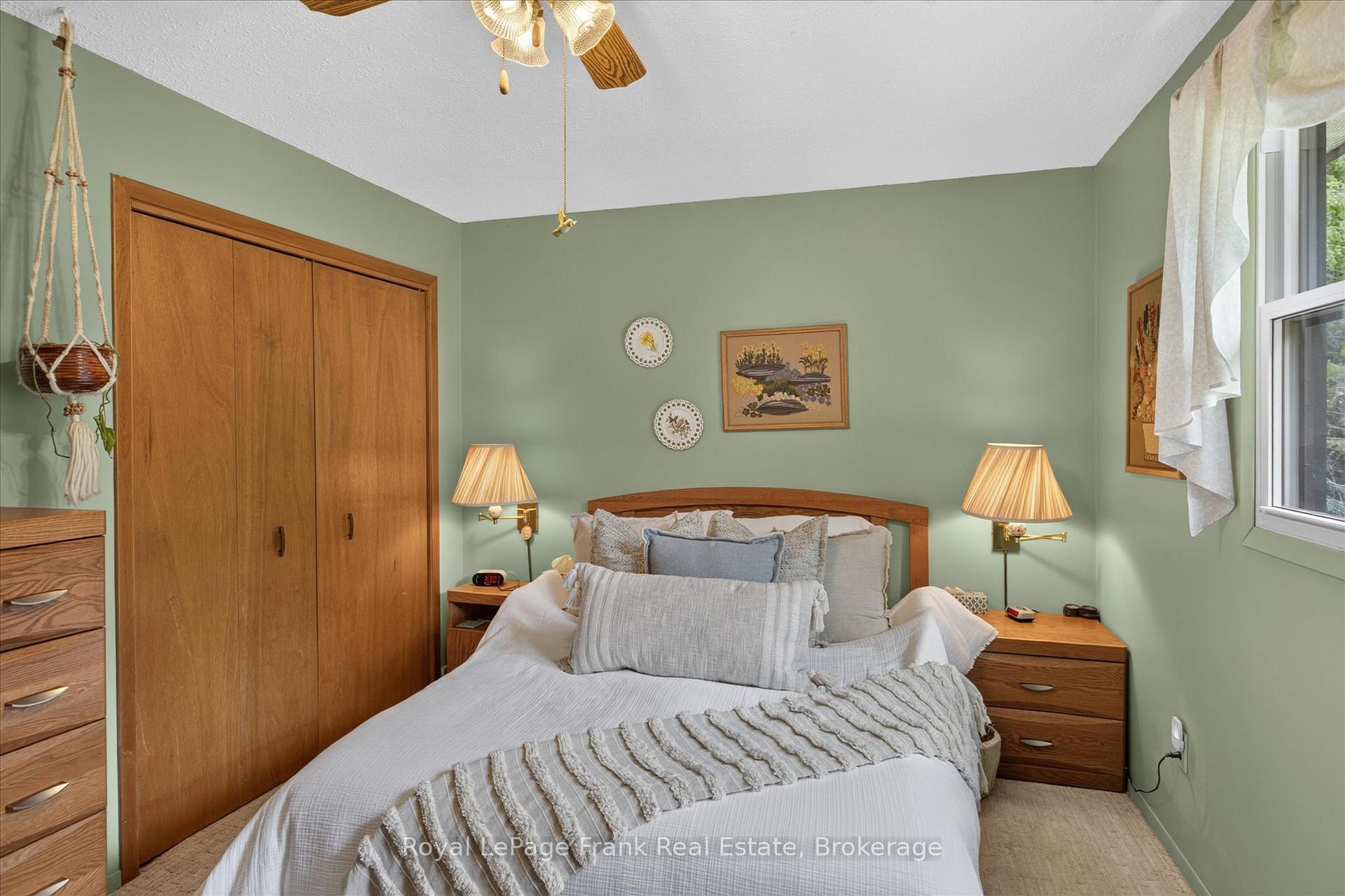Photo 27 of 18 Redwood Court, Peterborough, Monaghan Ward 2 — HOMEH