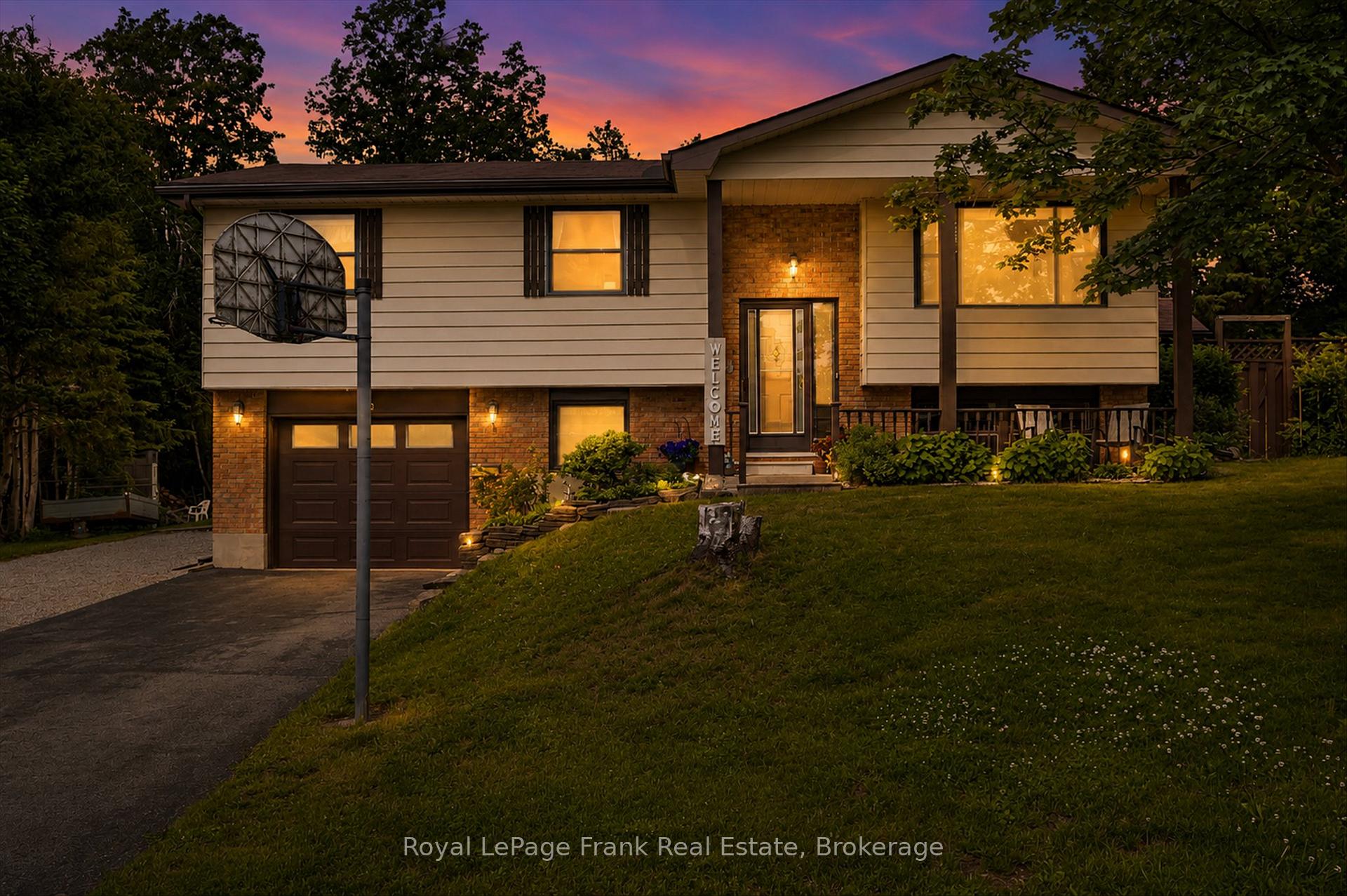 Photo 50 of 18 Redwood Court, Peterborough, Monaghan Ward 2 — HOMEH