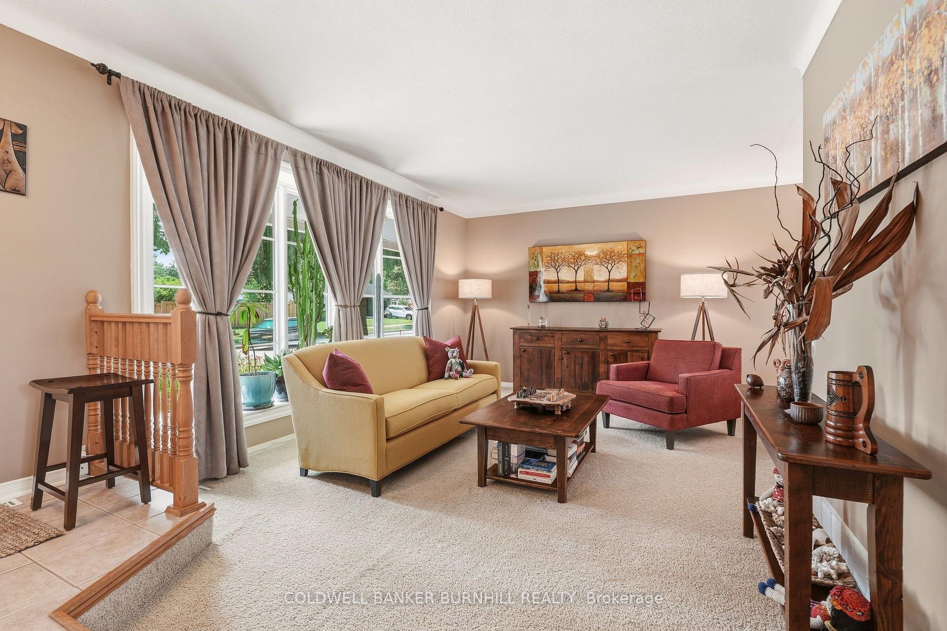 Photo 5 of 569 Parkside Crescent, Burlington, Appleby — HOMEH