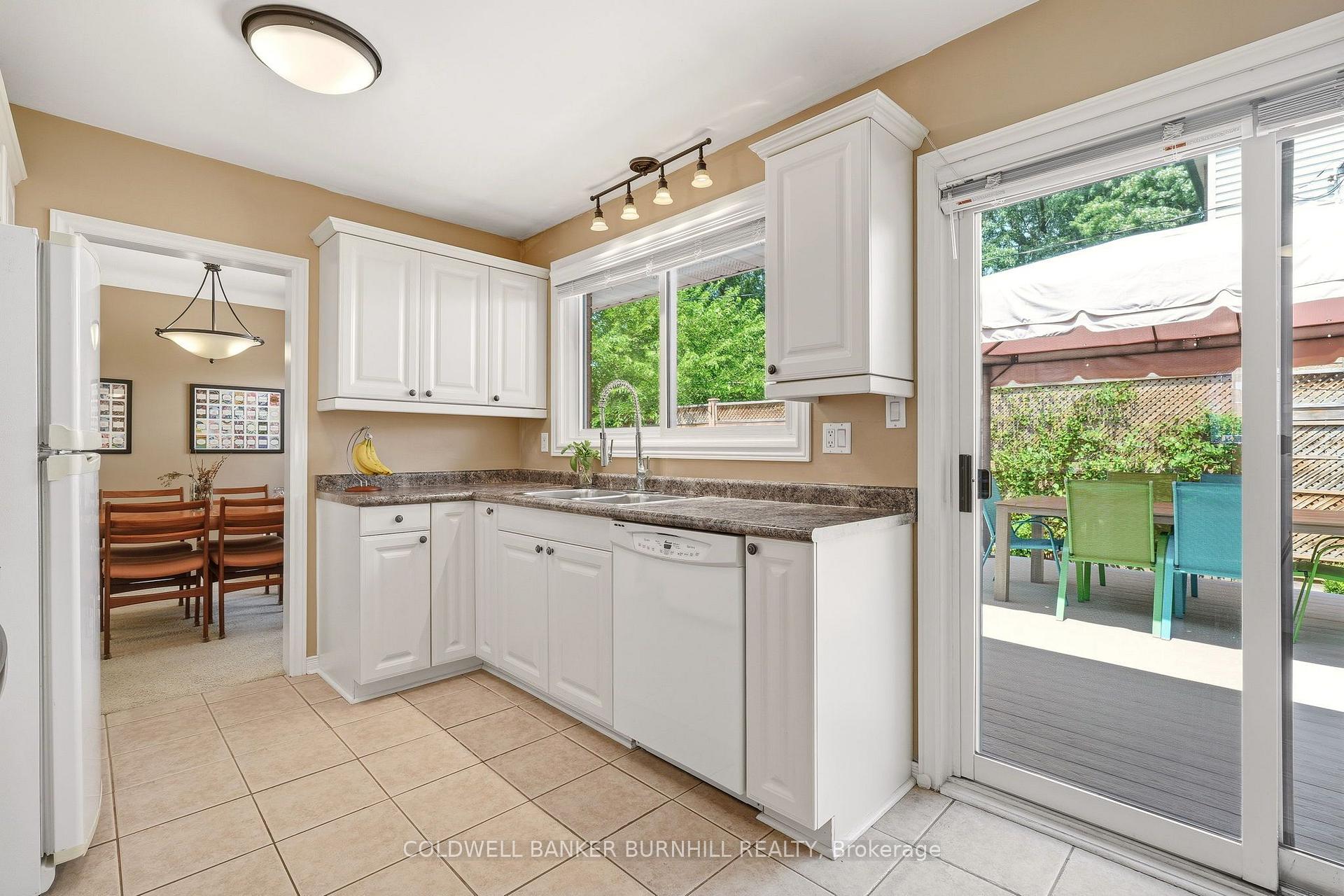 Photo 11 of 569 Parkside Crescent, Burlington, Appleby — HOMEH