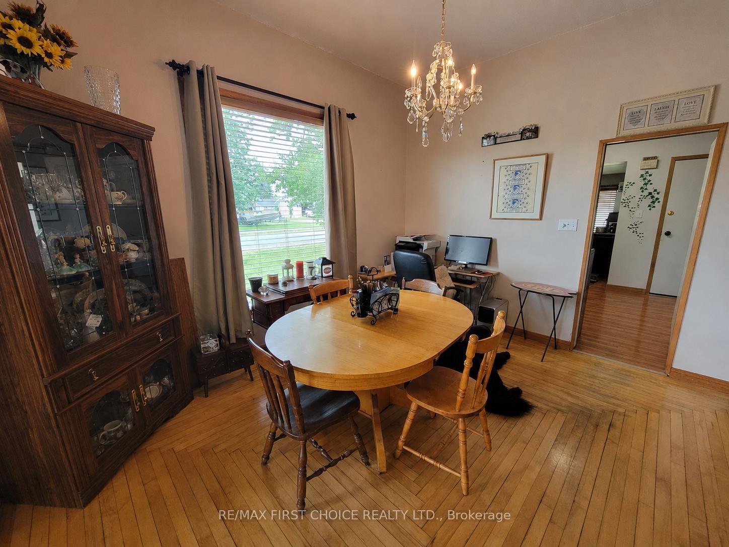 Photo 4 of 120 Third St, Rainy River — HOMEH