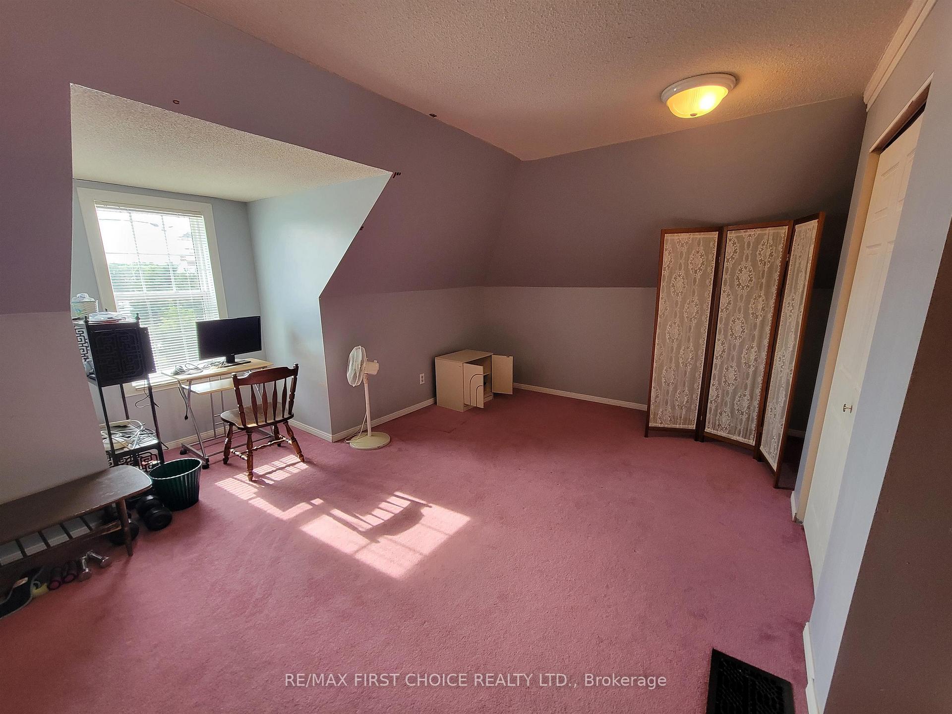 Photo 14 of 120 Third St, Rainy River — HOMEH
