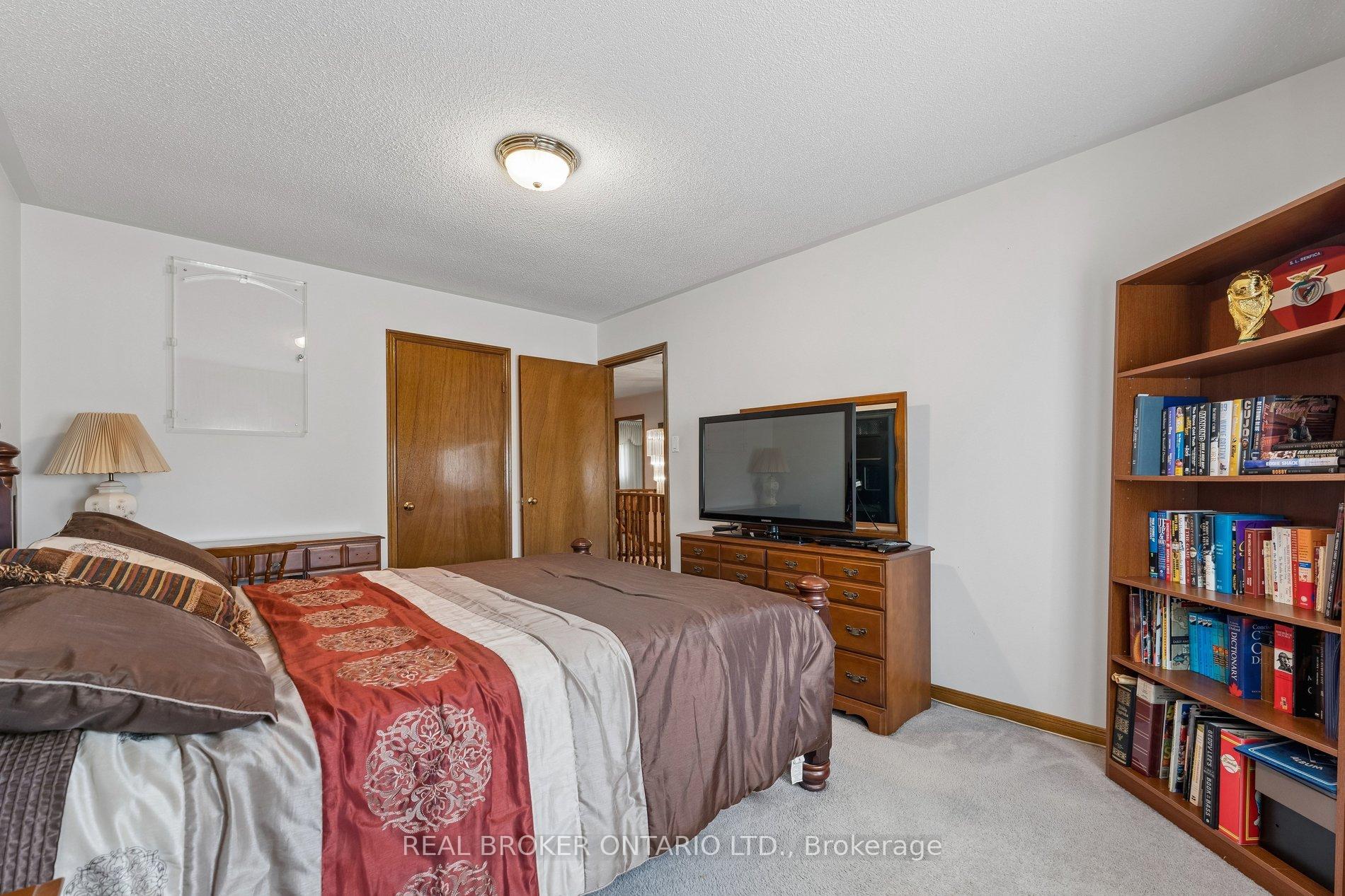 Photo 29 of 102 Coronation Circle, Brampton, Heart Lake West — HOMEH