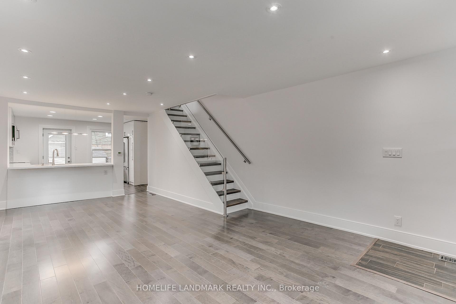 Photo 6 of 500 Balliol Street, Toronto, Mount Pleasant East — HOMEH