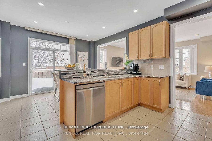 Photo 25 of 12 Edgevalley Court, Brampton, Bram East — HOMEH