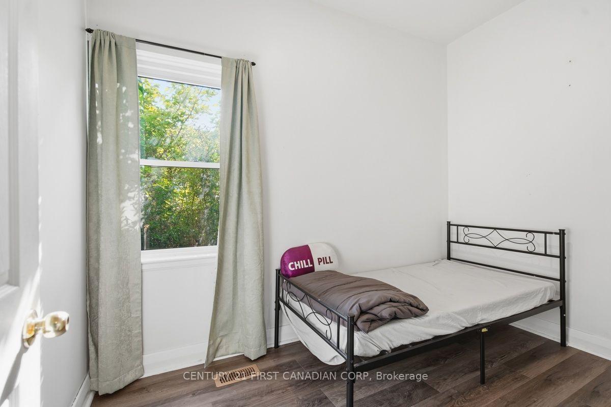 Photo 16 of 555 Grey Street, London, East K — HOMEH