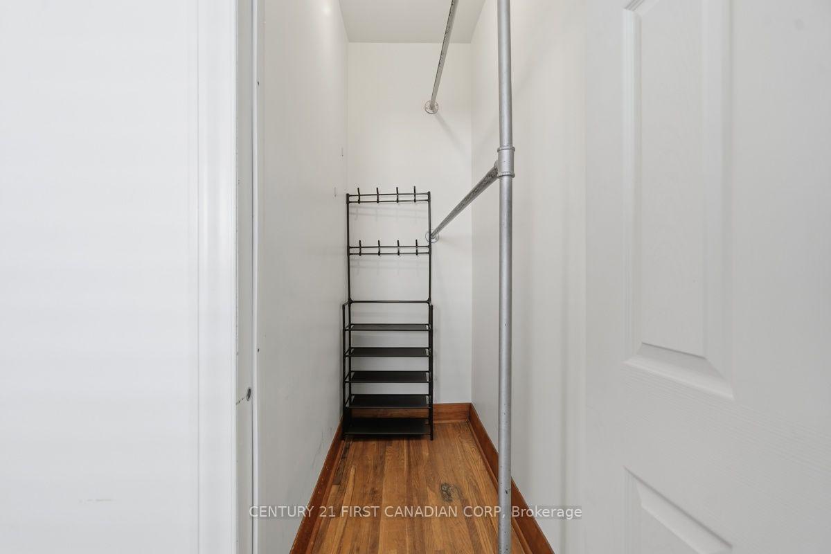 Photo 18 of 555 Grey Street, London, East K — HOMEH