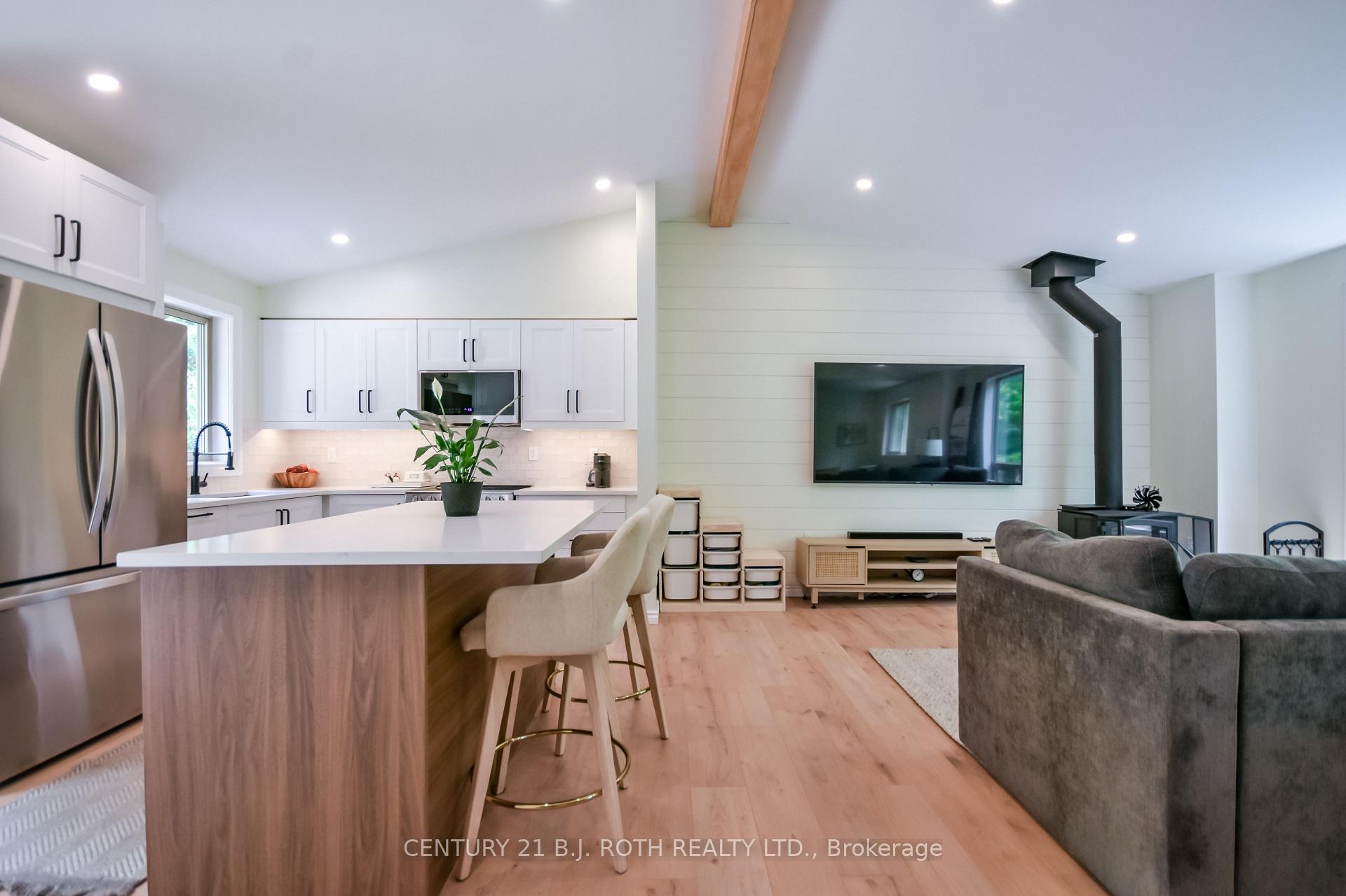 Photo 10 of 29 Algonquin Trail, Oro-Medonte, Sugarbush — HOMEH