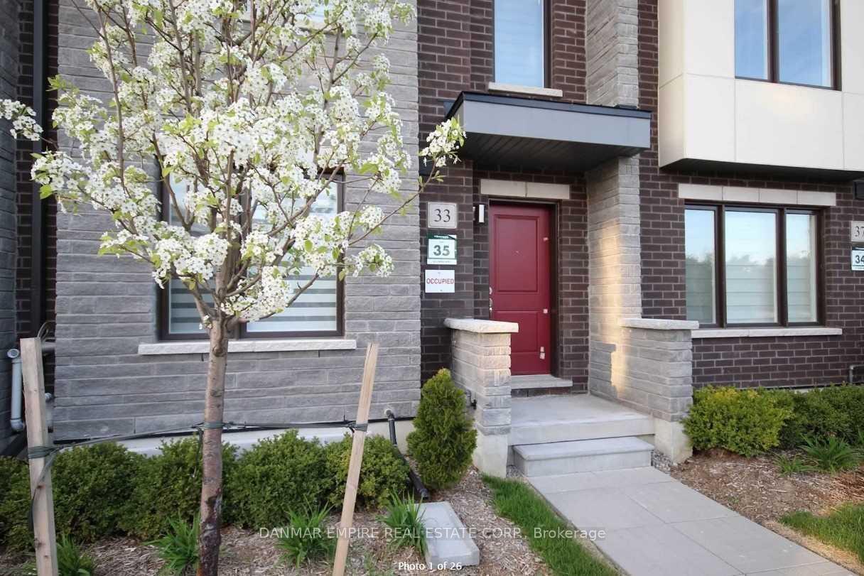 Photo 1 of 33 Cohen Way, Vaughan, Patterson — HOMEH