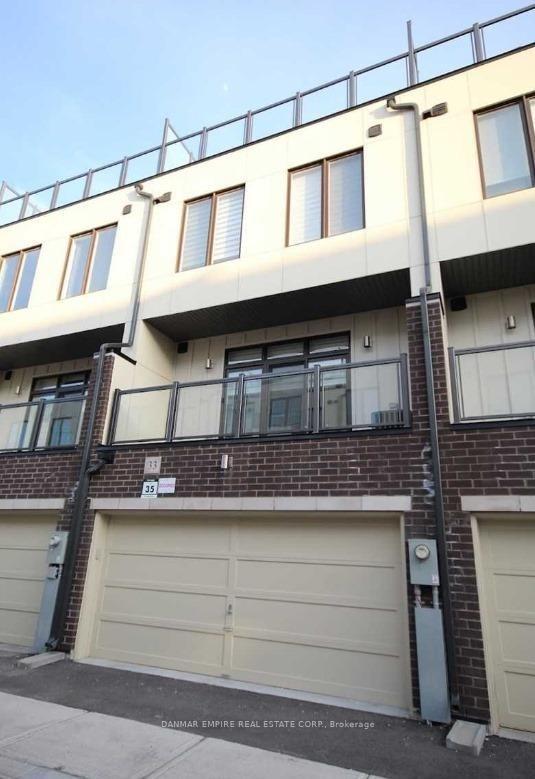 Photo 2 of 33 Cohen Way, Vaughan, Patterson — HOMEH