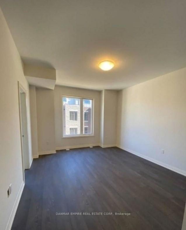 Photo 10 of 33 Cohen Way, Vaughan, Patterson — HOMEH