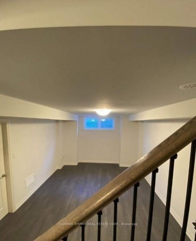 Photo 16 of 33 Cohen Way, Vaughan, Patterson — HOMEH