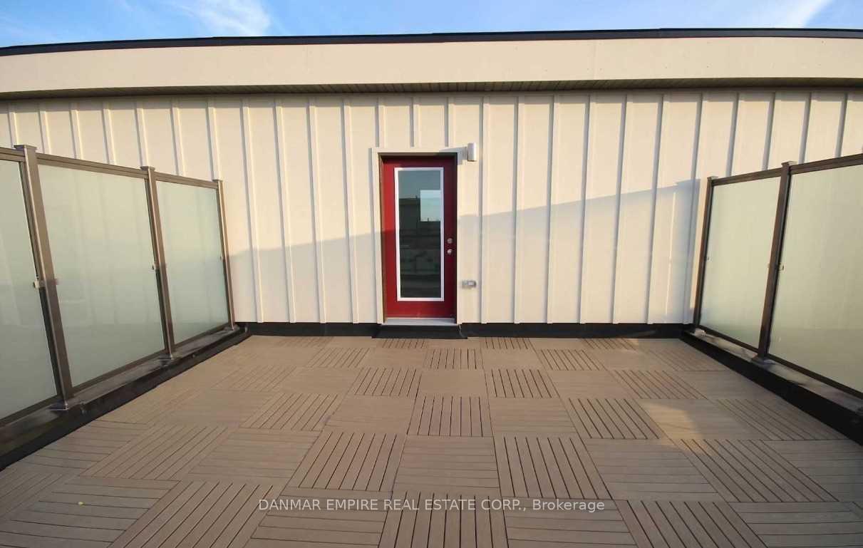 Photo 17 of 33 Cohen Way, Vaughan, Patterson — HOMEH