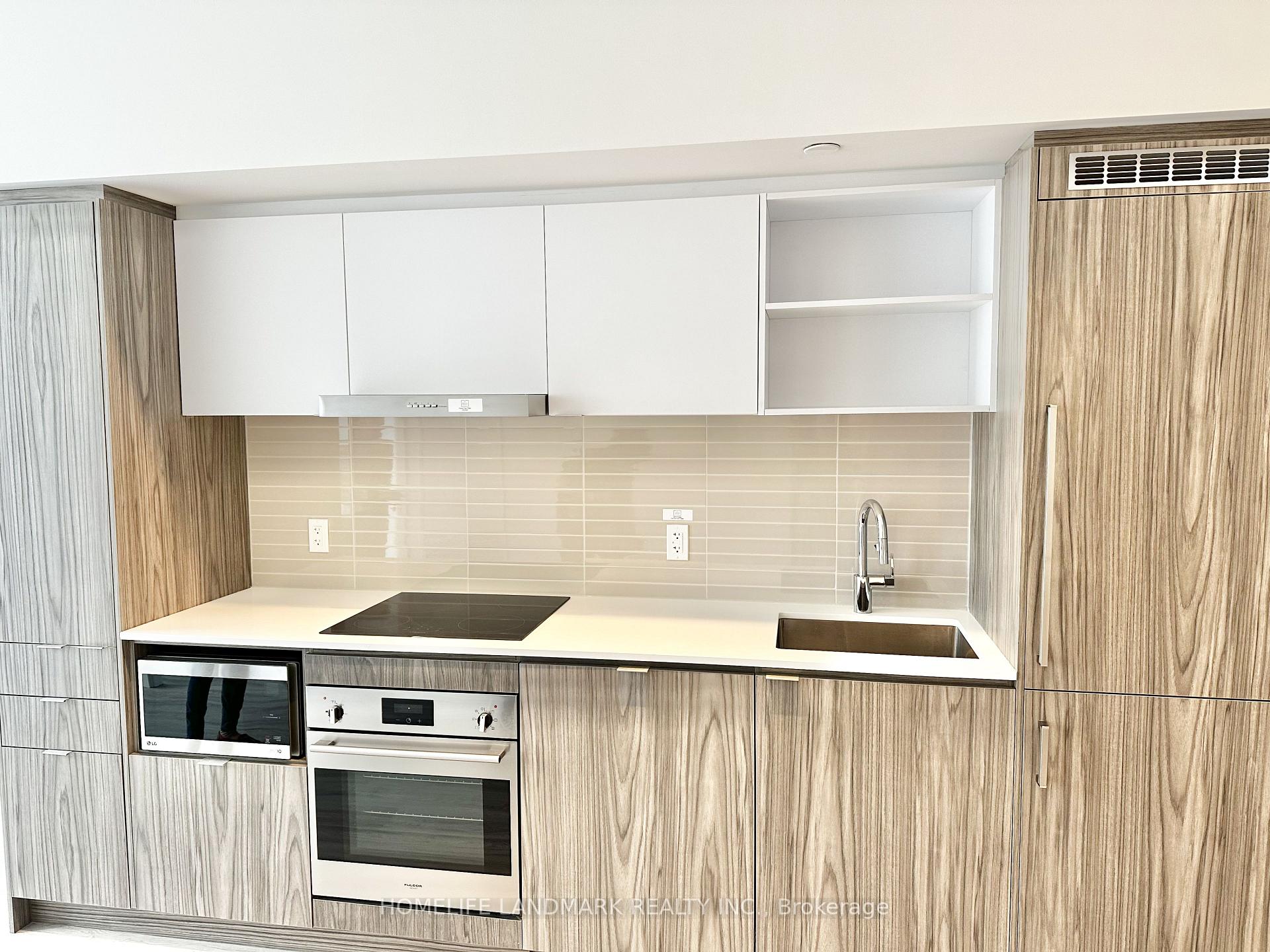 Photo 2 of Unit 5103, 55 Cooper Street, Toronto, Waterfront Communities — HOMEH