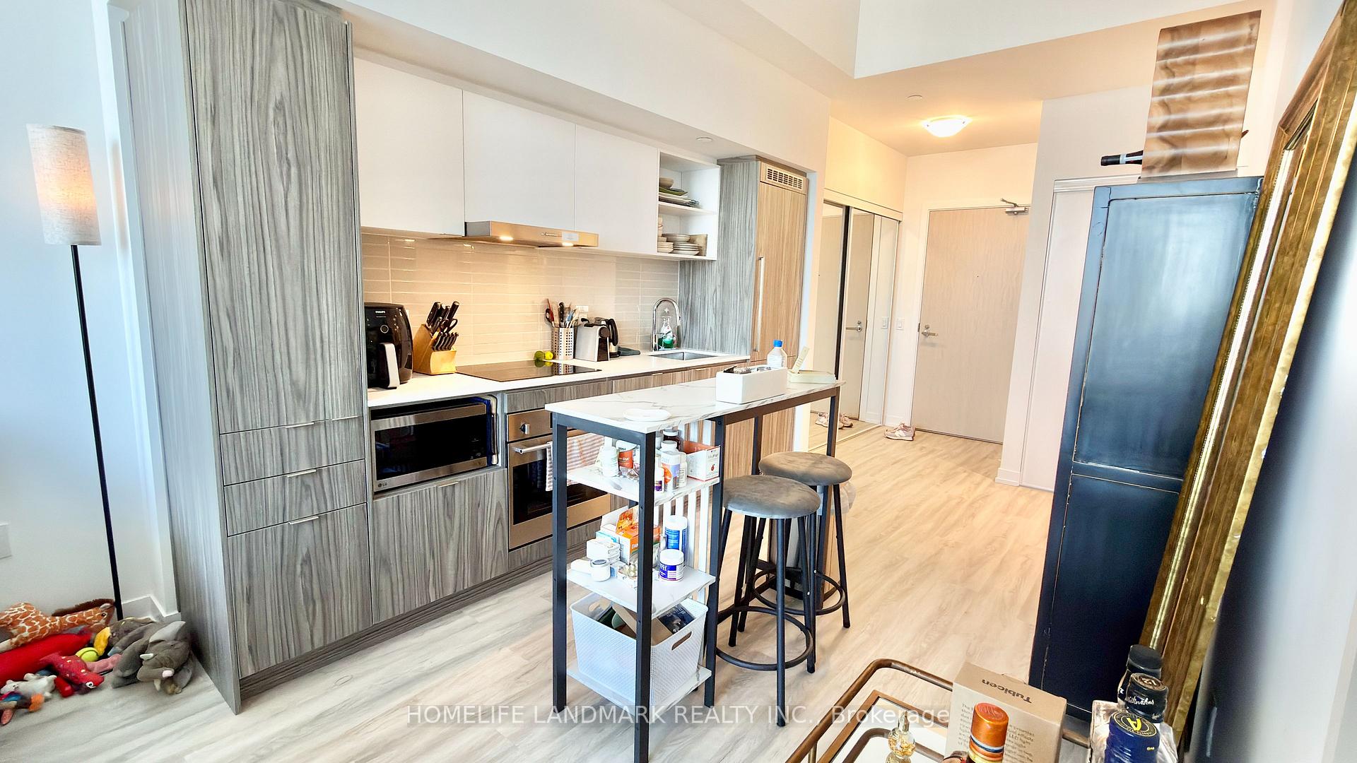 Photo 5 of Unit 5103, 55 Cooper Street, Toronto, Waterfront Communities — HOMEH