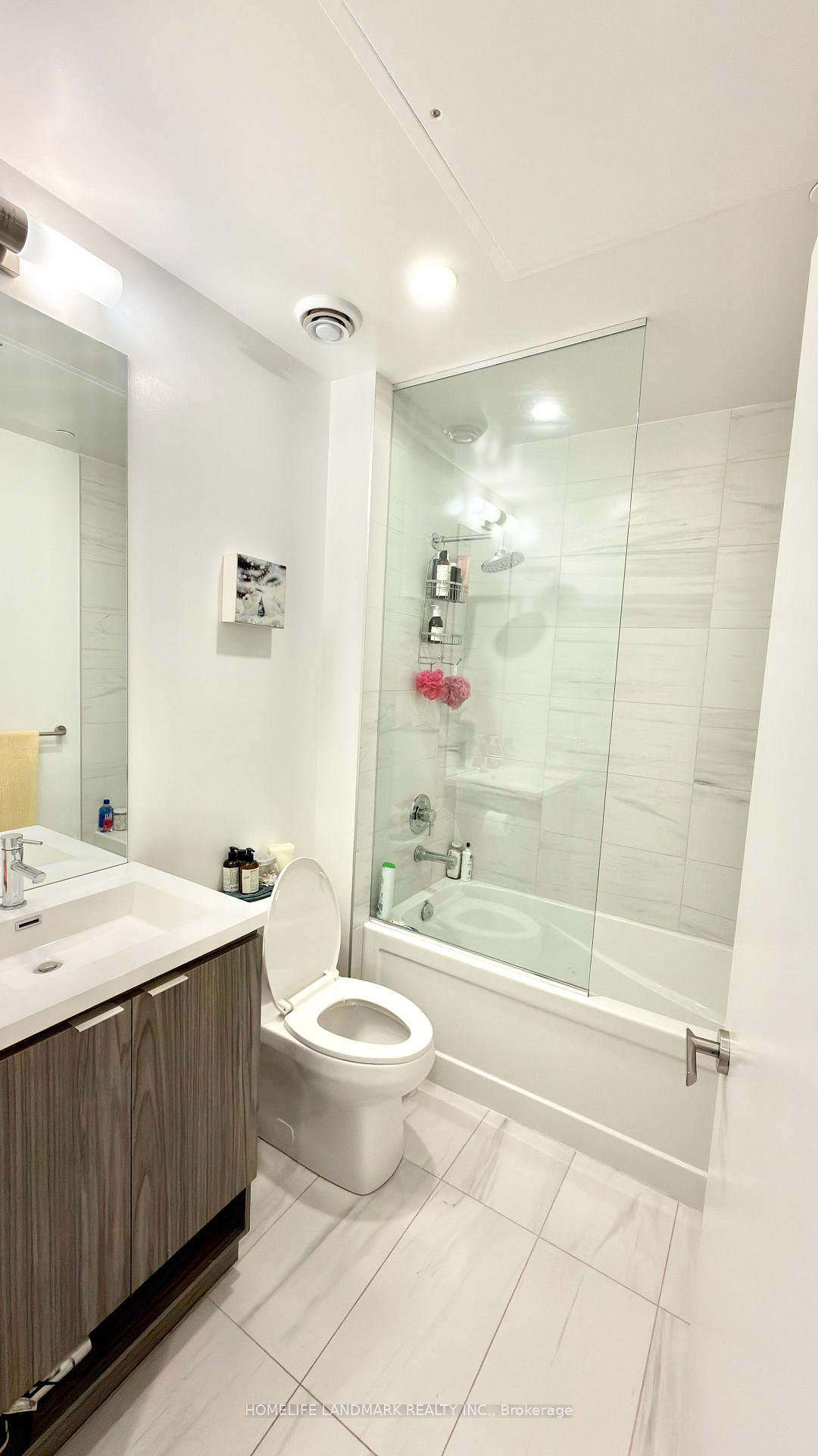 Photo 17 of Unit 5103, 55 Cooper Street, Toronto, Waterfront Communities — HOMEH
