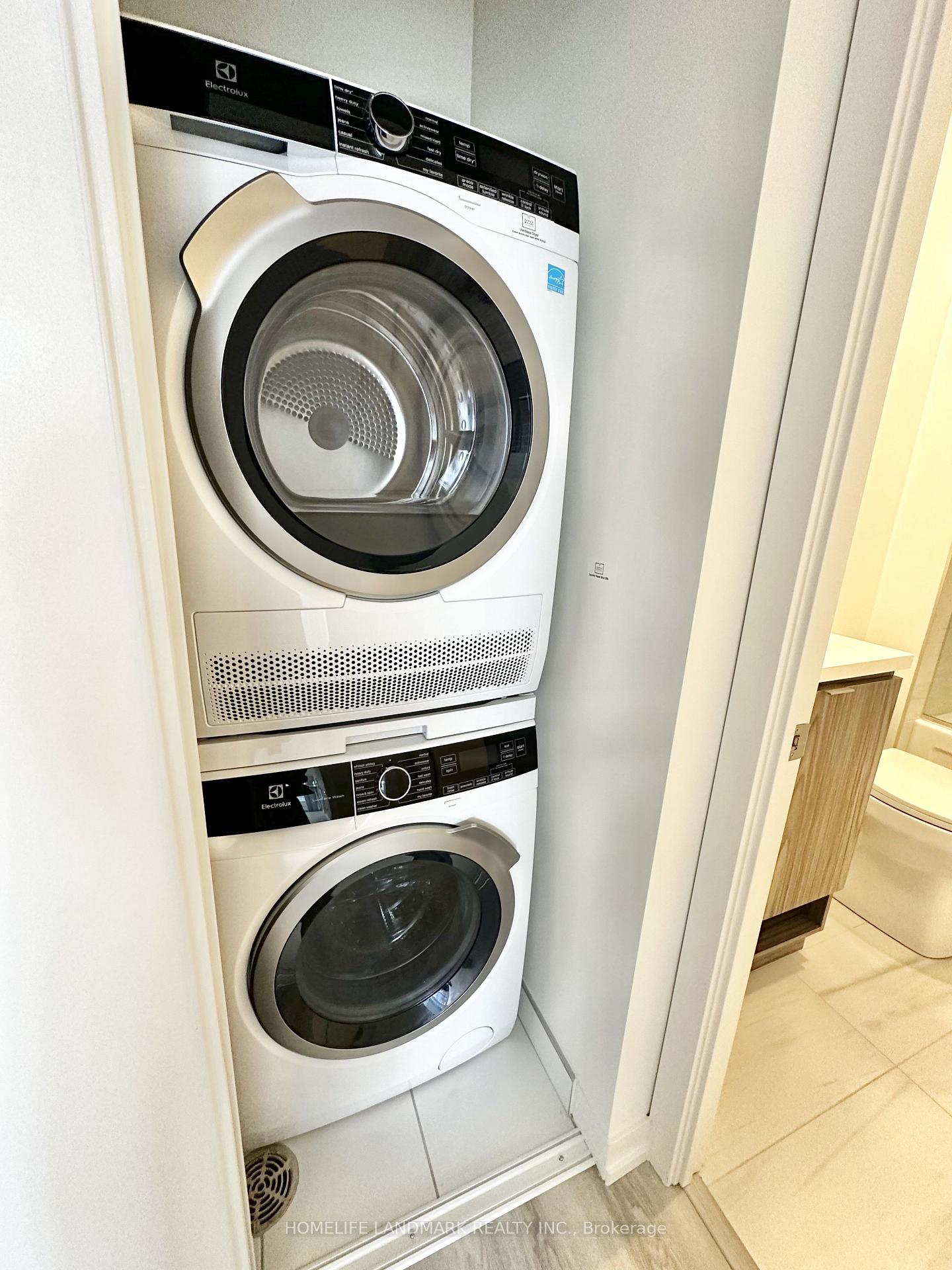 Photo 19 of Unit 5103, 55 Cooper Street, Toronto, Waterfront Communities — HOMEH