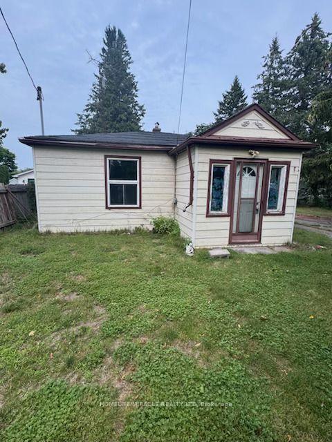 Photo of 869 Townline Road N