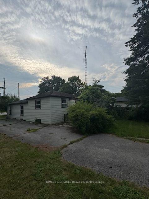 Photo 2 of 869 Townline Road N, Clarington, Rural Clarington — HOMEH