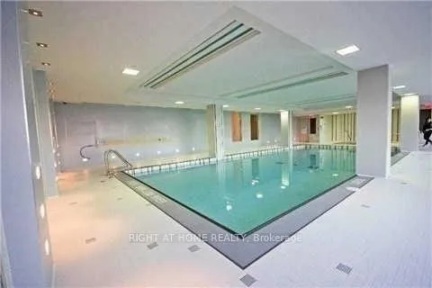 Photo 12 of Unit 1535, 7161 Yonge Street, Markham, Grandview — HOMEH