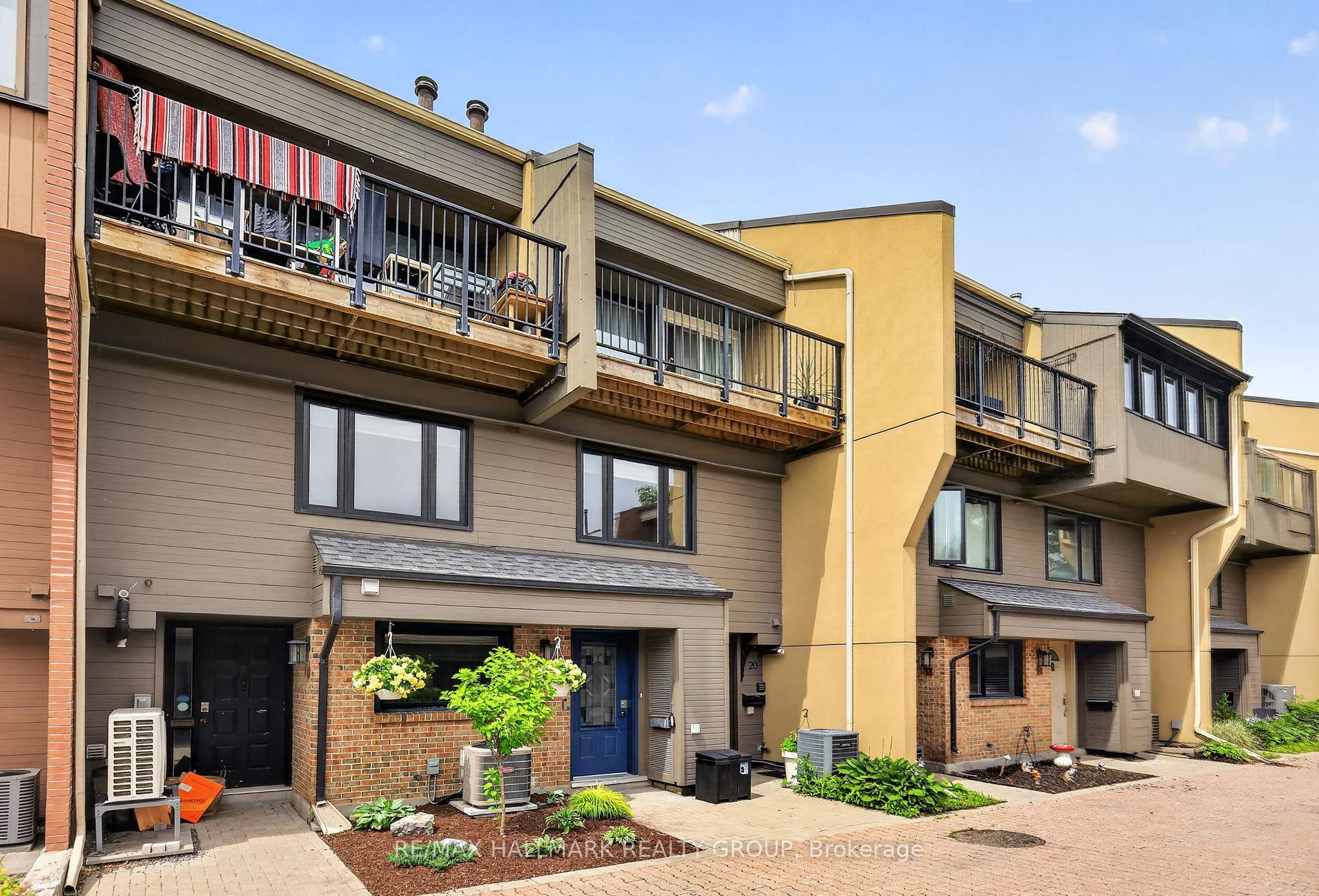 Photo 2 of Unit 22, 290 Cathcart Street, Ottawa, Lower Town — HOMEH