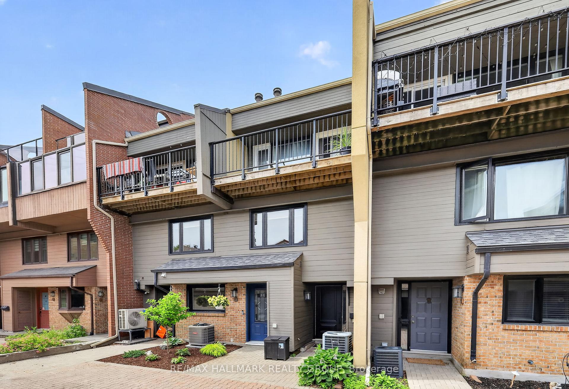 Photo 3 of Unit 22, 290 Cathcart Street, Ottawa, Lower Town — HOMEH