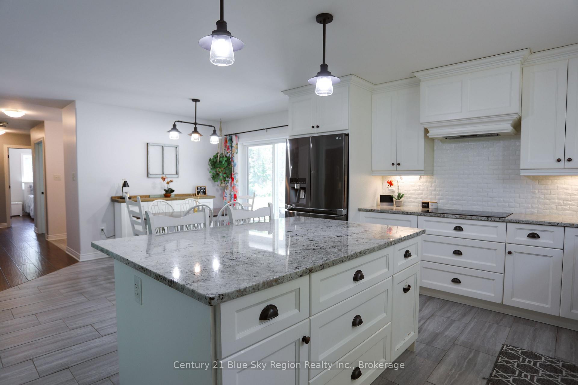 Photo 17 of 649 Hazel Glen Road, Callander — HOMEH