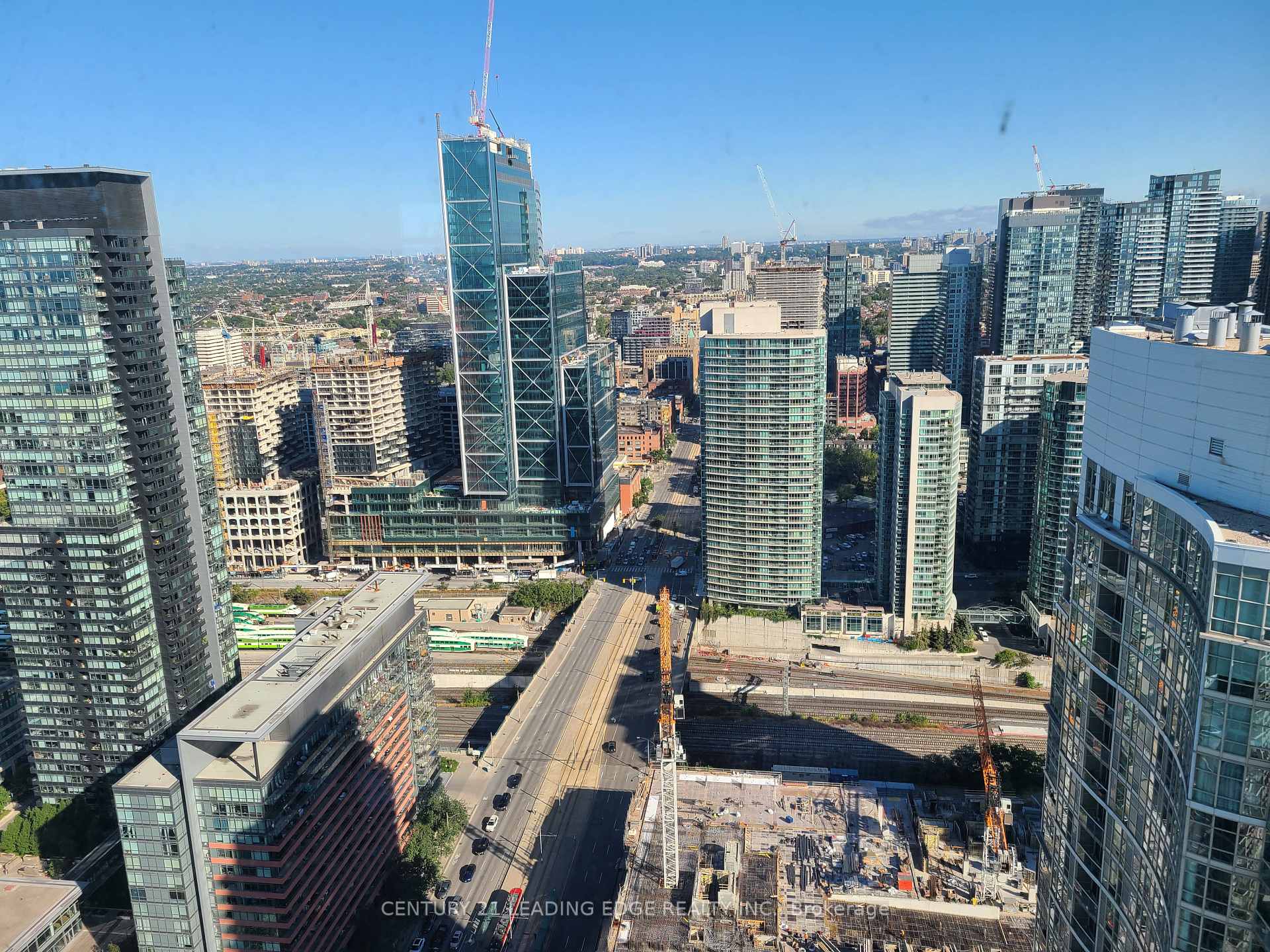 Photo 7 of Unit 5206, 35 Mariner Terrace, Toronto, Waterfront Communities — HOMEH