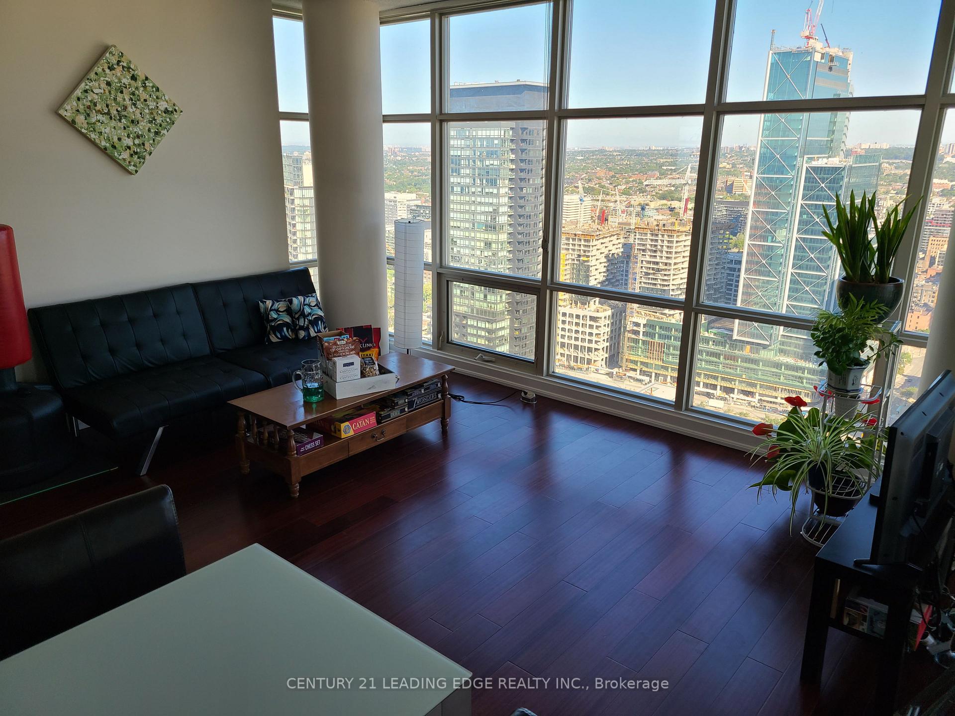 Photo 11 of Unit 5206, 35 Mariner Terrace, Toronto, Waterfront Communities — HOMEH