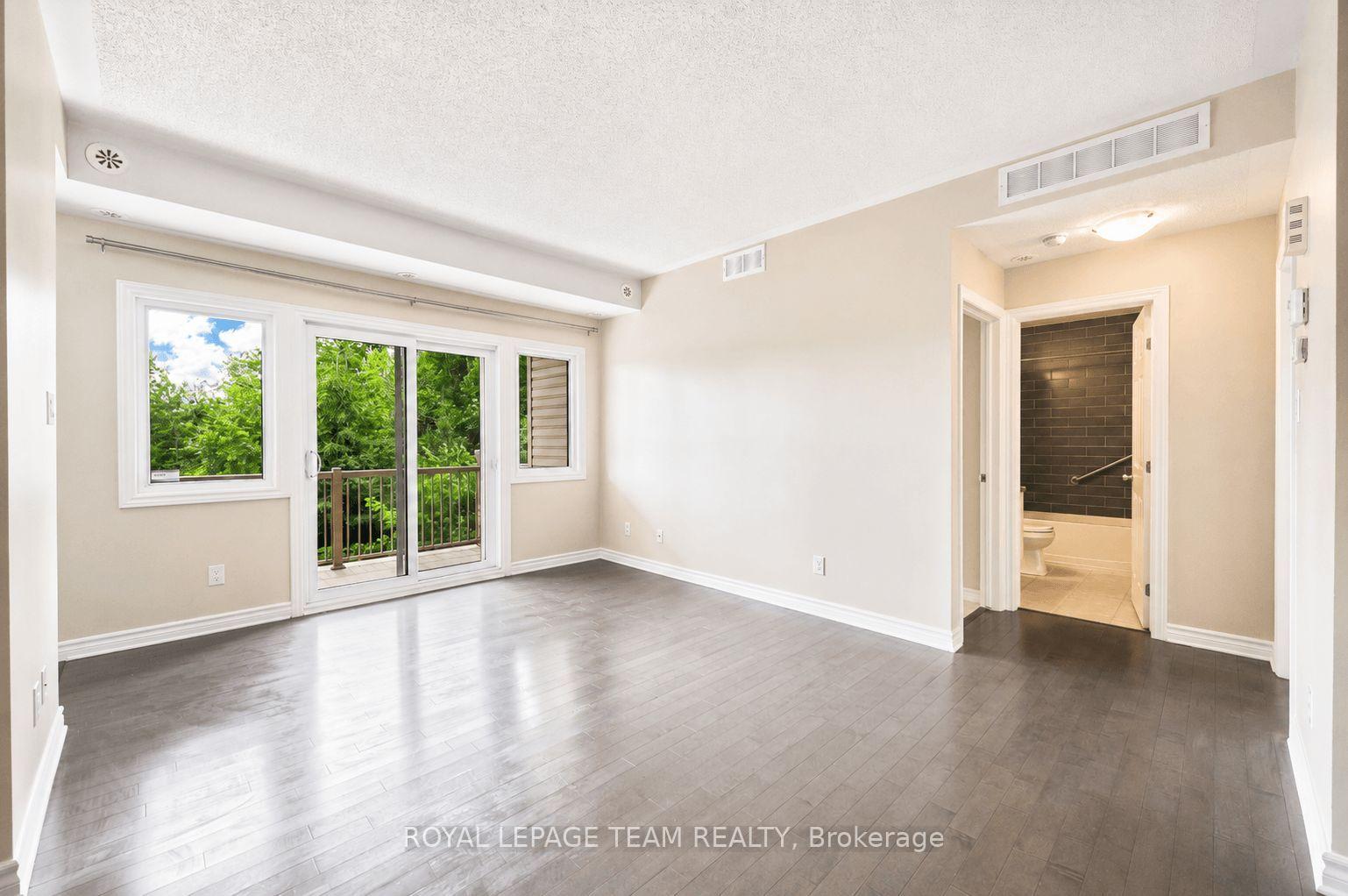 Photo 14 of Unit i, 366 Wood Acres Grove, Ottawa, Blossom Park/Kemp Park/Findlay Creek — HOMEH
