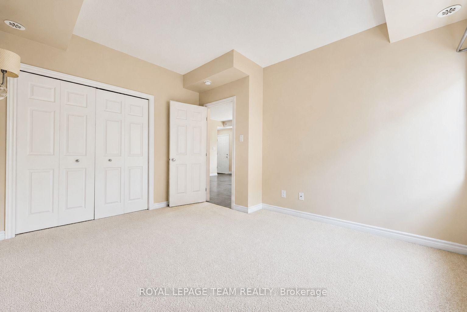 Photo 18 of Unit i, 366 Wood Acres Grove, Ottawa, Blossom Park/Kemp Park/Findlay Creek — HOMEH