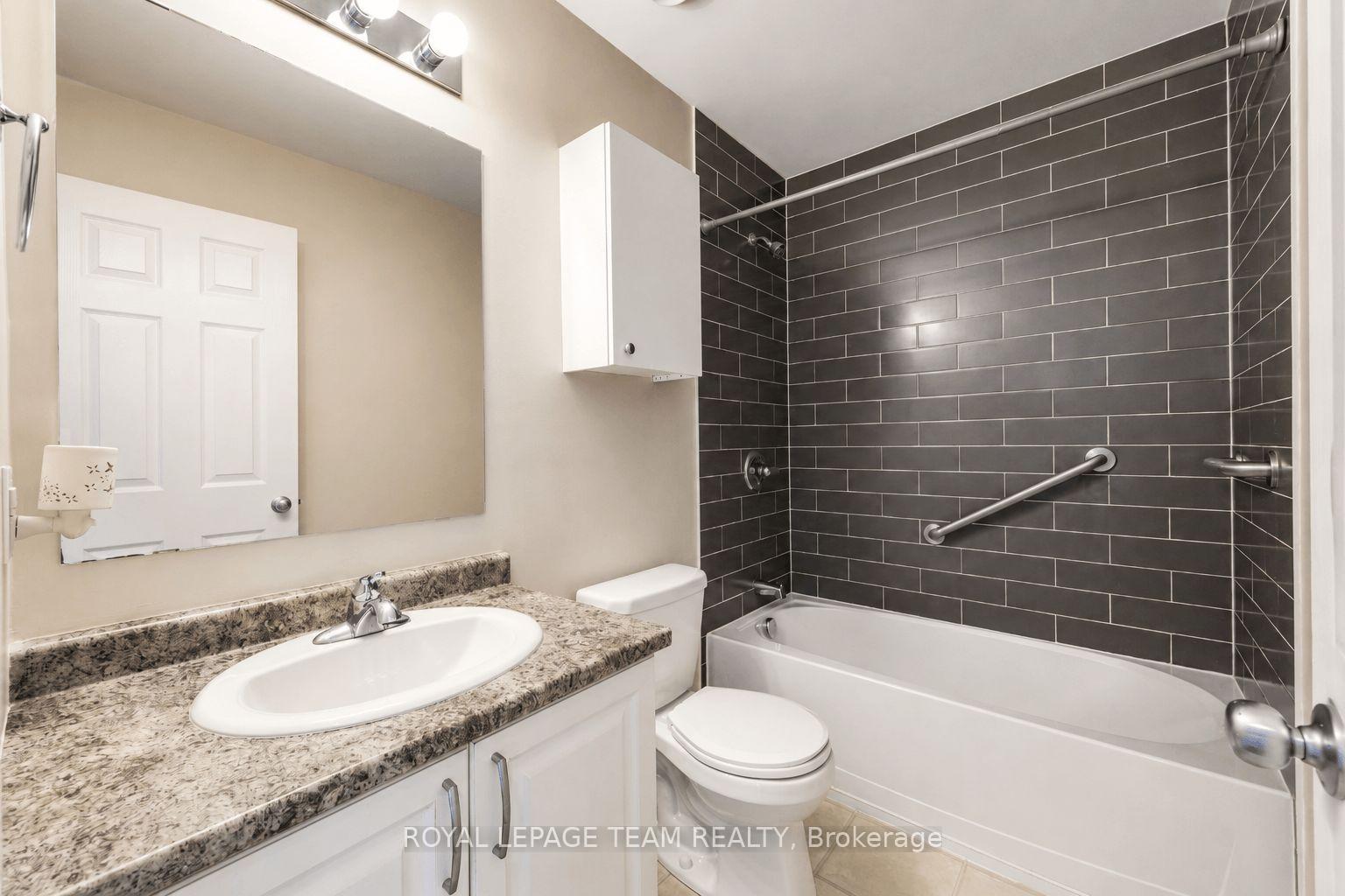 Photo 20 of Unit i, 366 Wood Acres Grove, Ottawa, Blossom Park/Kemp Park/Findlay Creek — HOMEH