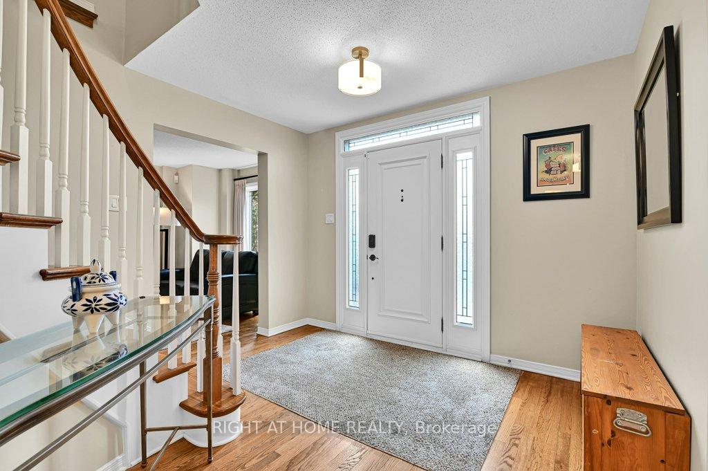 Photo 3 of 6191 Ravine Way, Ottawa, Convent Glen — HOMEH