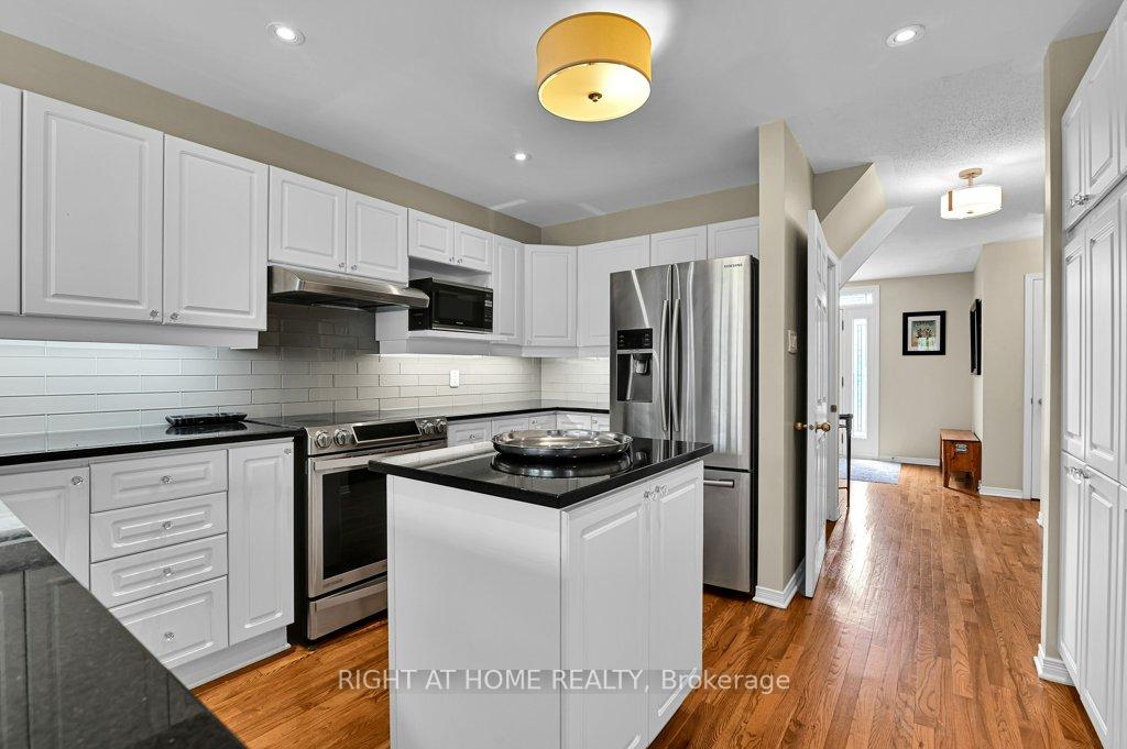 Photo 11 of 6191 Ravine Way, Ottawa, Convent Glen — HOMEH