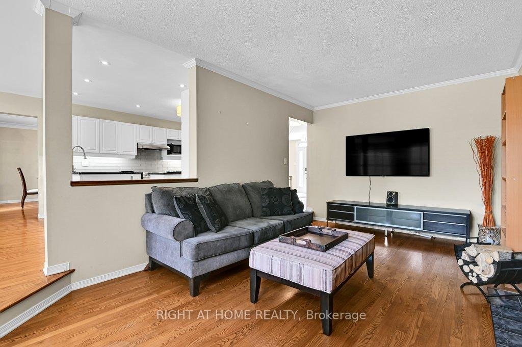 Photo 14 of 6191 Ravine Way, Ottawa, Convent Glen — HOMEH