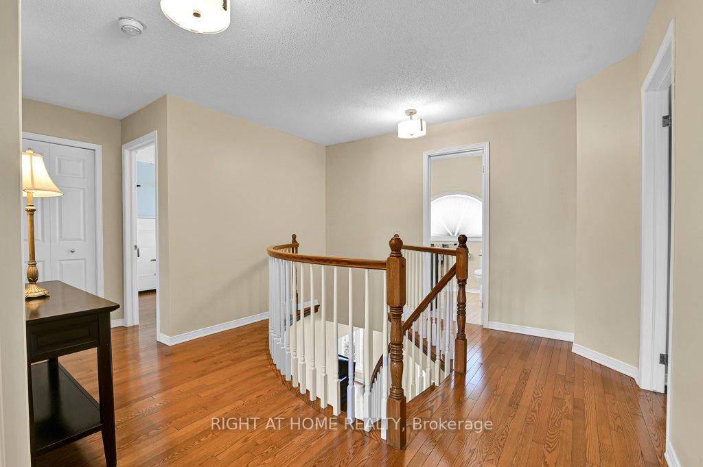 Photo 18 of 6191 Ravine Way, Ottawa, Convent Glen — HOMEH