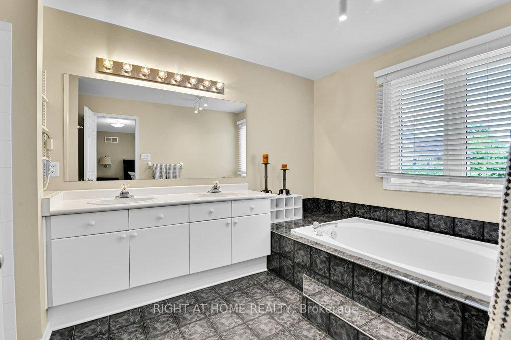Photo 21 of 6191 Ravine Way, Ottawa, Convent Glen — HOMEH