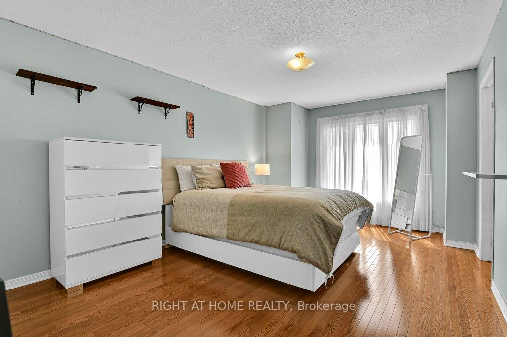 Photo 25 of 6191 Ravine Way, Ottawa, Convent Glen — HOMEH