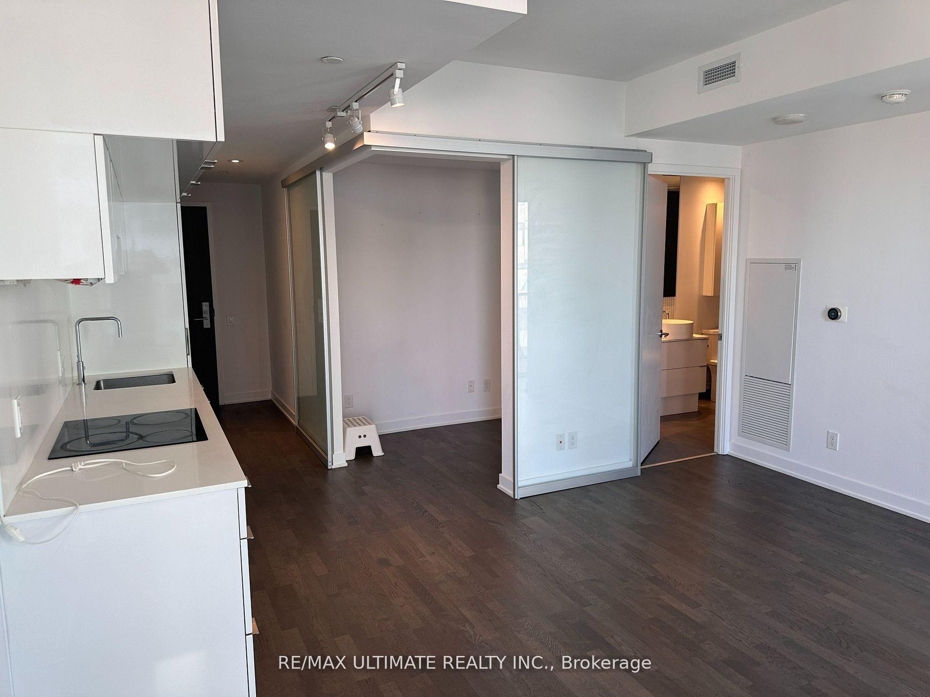 Photo 7 of Unit 1902, 185 Roehampton Avenue, Toronto, Mount Pleasant West — HOMEH