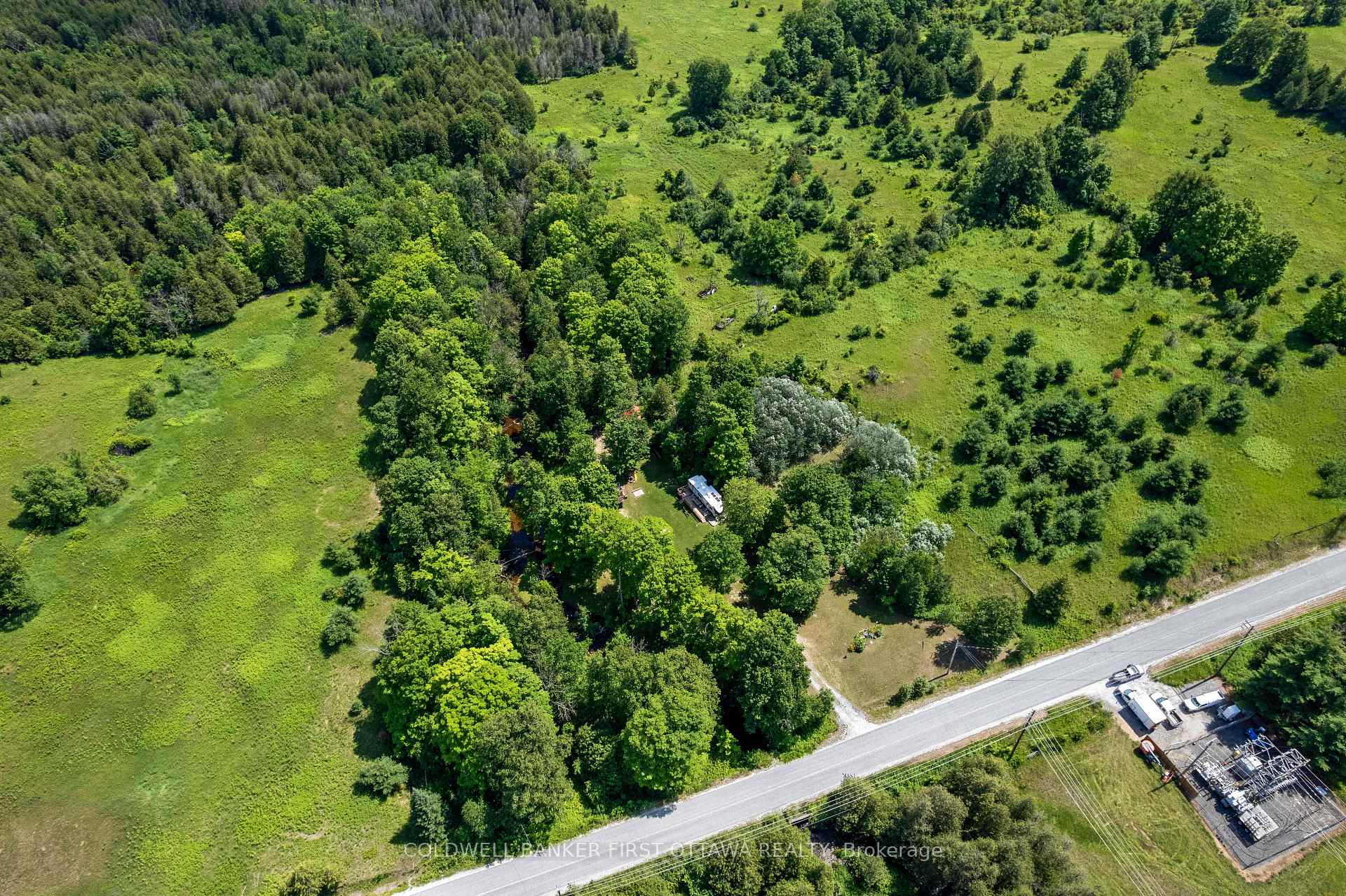 Photo 3 of 294 Lavant Mill Road, Lanark Highlands, Lanark Highlands (Dalhousie) Twp — HOMEH