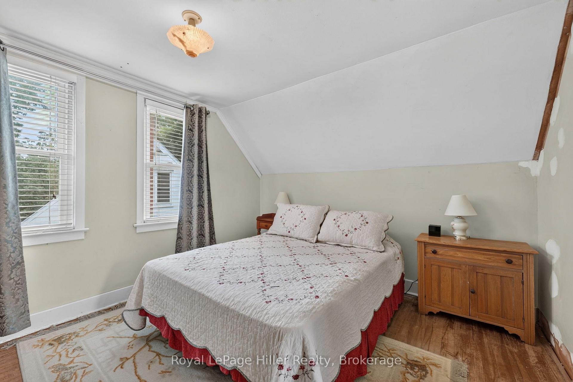 Photo 23 of 2 Somerset Street, Stratford — HOMEH