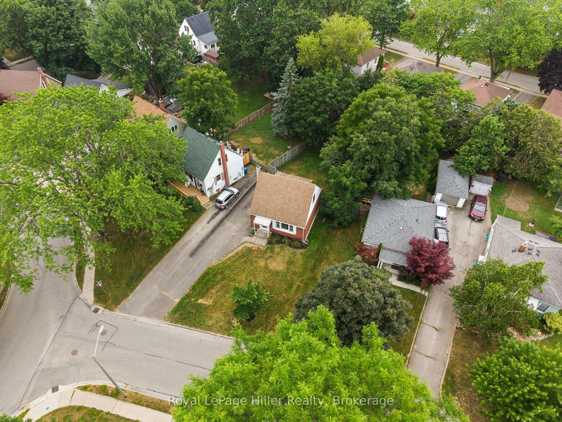 Photo 39 of 2 Somerset Street, Stratford — HOMEH
