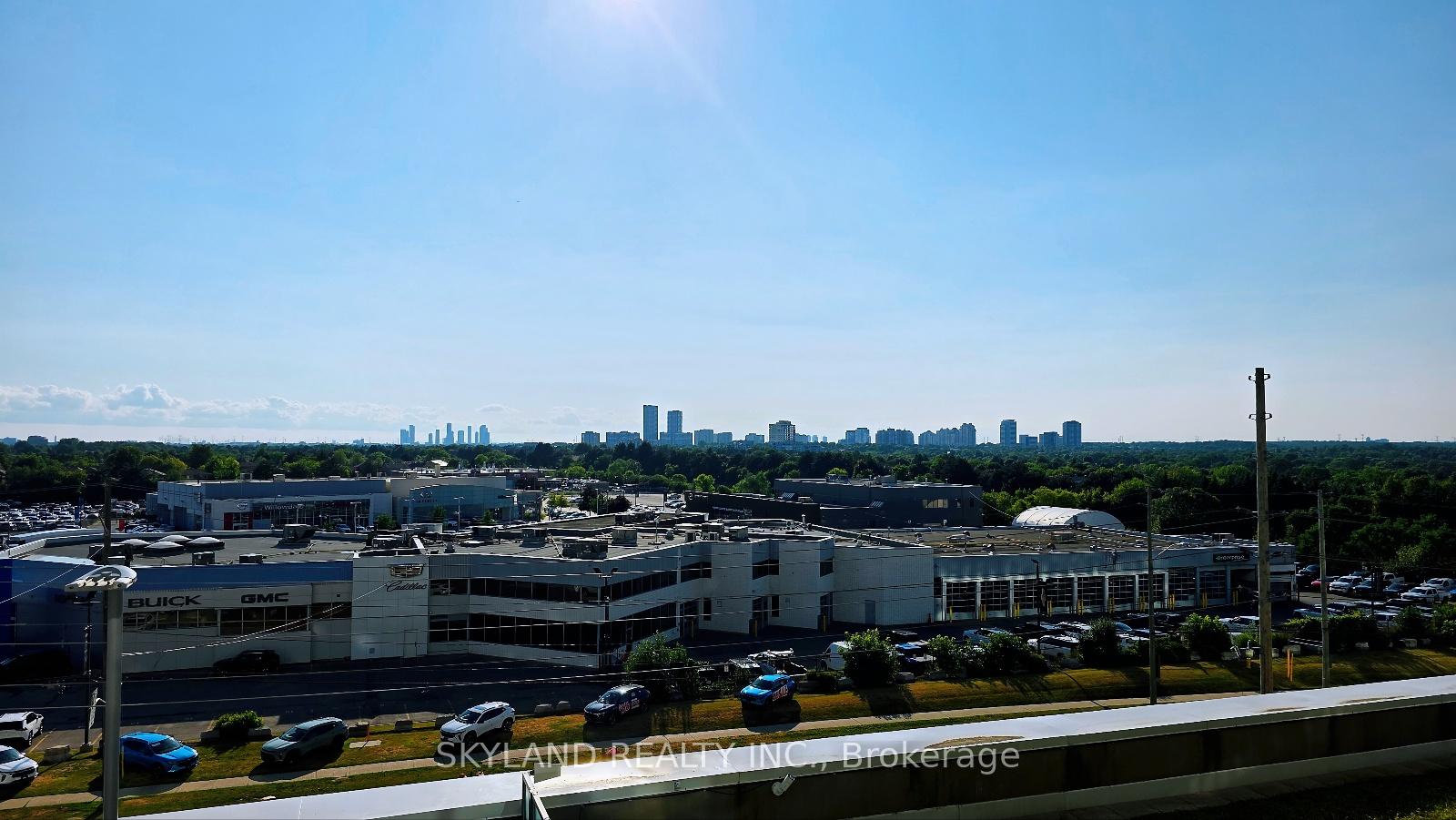Photo 12 of Unit 412, 7171 Yonge Street, Markham, Grandview — HOMEH