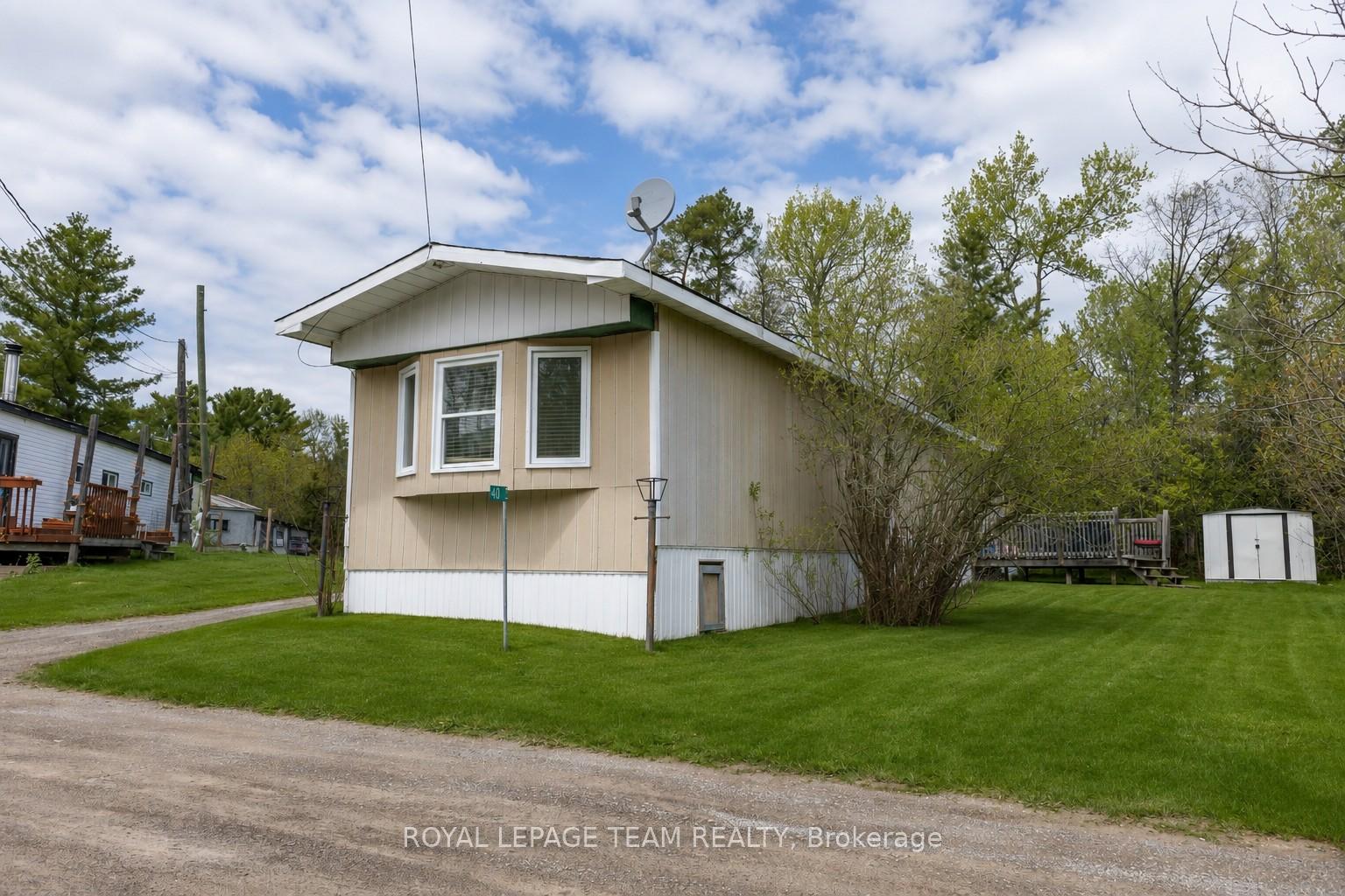 Photo 2 of 40 Timothy Drive, McNab/Braeside, Mcnab/Braeside Twps — HOMEH