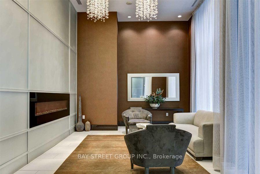 Photo 11 of Unit 2401, 21 Balmuto Street, Toronto, Bay Street Corridor — HOMEH