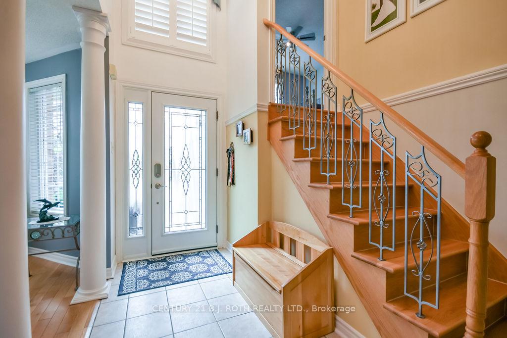 Photo 6 of 30 McAvoy Drive, Barrie, Edgehill Drive — HOMEH