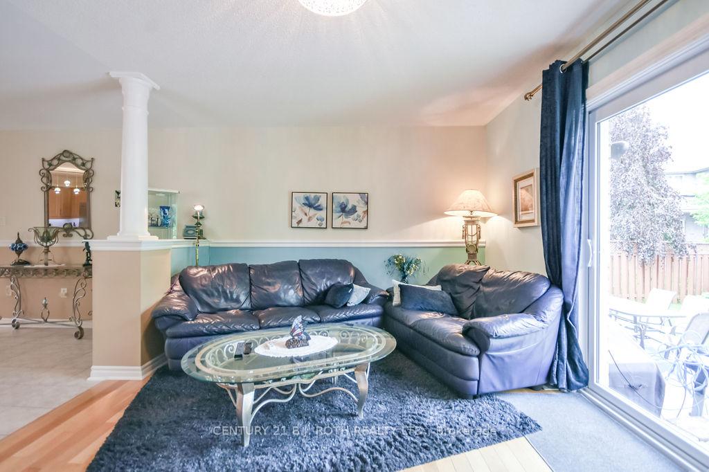 Photo 18 of 30 McAvoy Drive, Barrie, Edgehill Drive — HOMEH