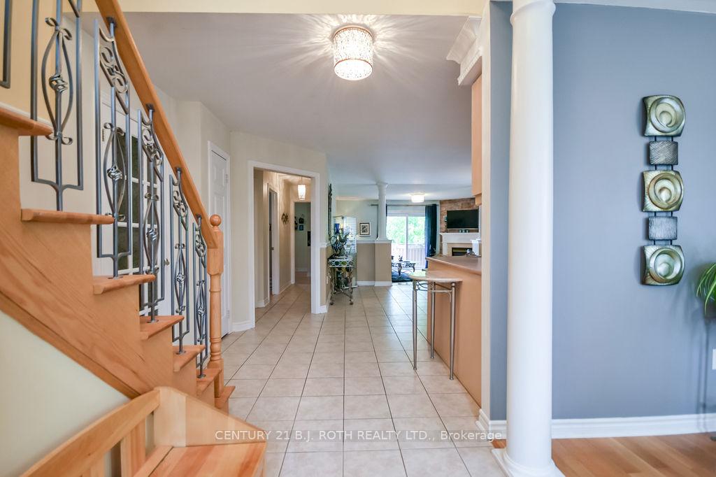 Photo 22 of 30 McAvoy Drive, Barrie, Edgehill Drive — HOMEH