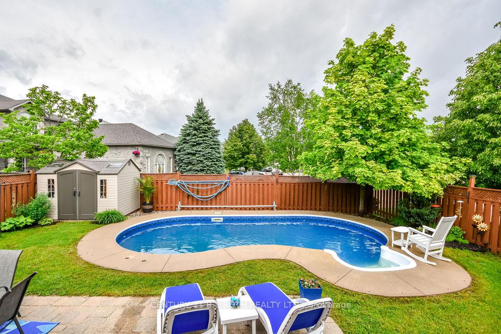 Photo 39 of 30 McAvoy Drive, Barrie, Edgehill Drive — HOMEH